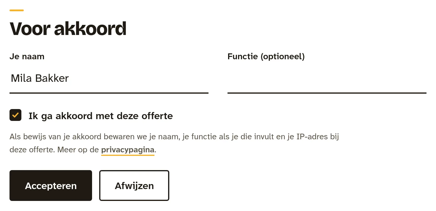 De offerte zoals de klant hem ziet, met het blok Voor akkoord, de velden Je naam en Functie, het vinkje en de knop Accepteren.